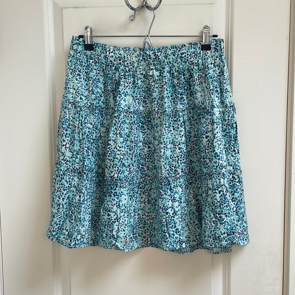 LOFT Floral mini skirt, size small, NWT